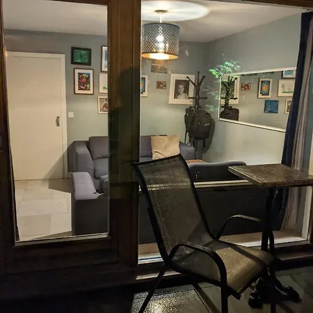 Sunny Duplex شقة *